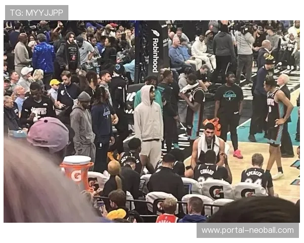 特雷-杨与莫兰特交易传闻再起，老鹰灰熊或考虑阵容重组